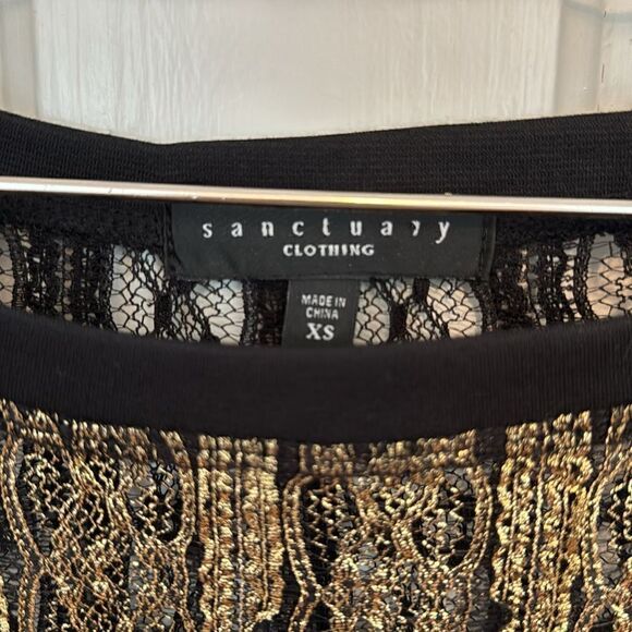 Sanctuary black and gold short sleeved dressy top - Picture 2 of 6